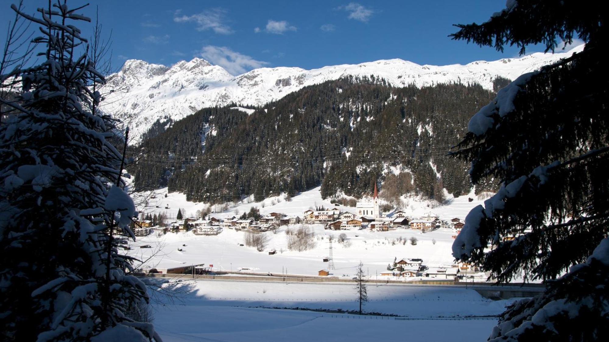Landhaus Lechthaler Sankt Anton am Arlberg Exterior photo